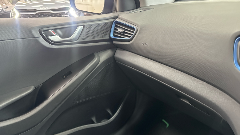 Hyundai IONIQ 1.6 GDi Hybrid Premium SE 5dr DCT Hybrid Hatchback